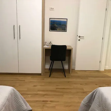 Tempus Apartment *